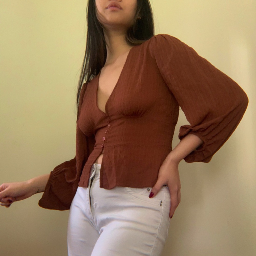 ‼️SOLD‼️Y2k flowy crop top blouse